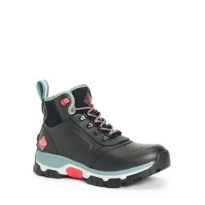 Women's Apex Lace Up Boot in Black | 100% Waterproof | Neoprene